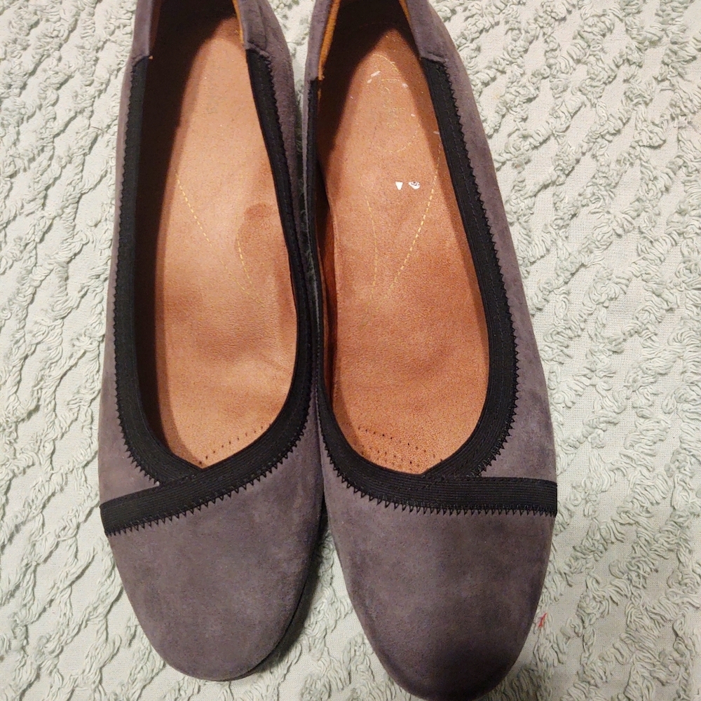 Clarks size 12m